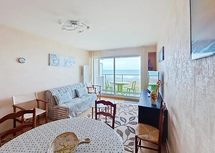 T2 Renove Face A La Avec Terrasse Et Garage - Quartier Des Presidents - - Fr-1-331-90 Apartman